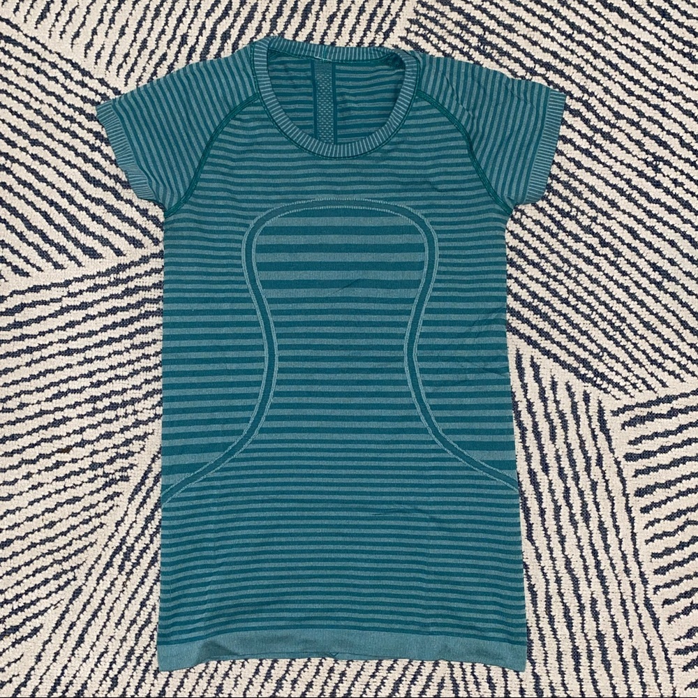 Lululemon swiftly tech short sleeve